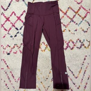 Lululemon size 2 burgundy cropped leggings